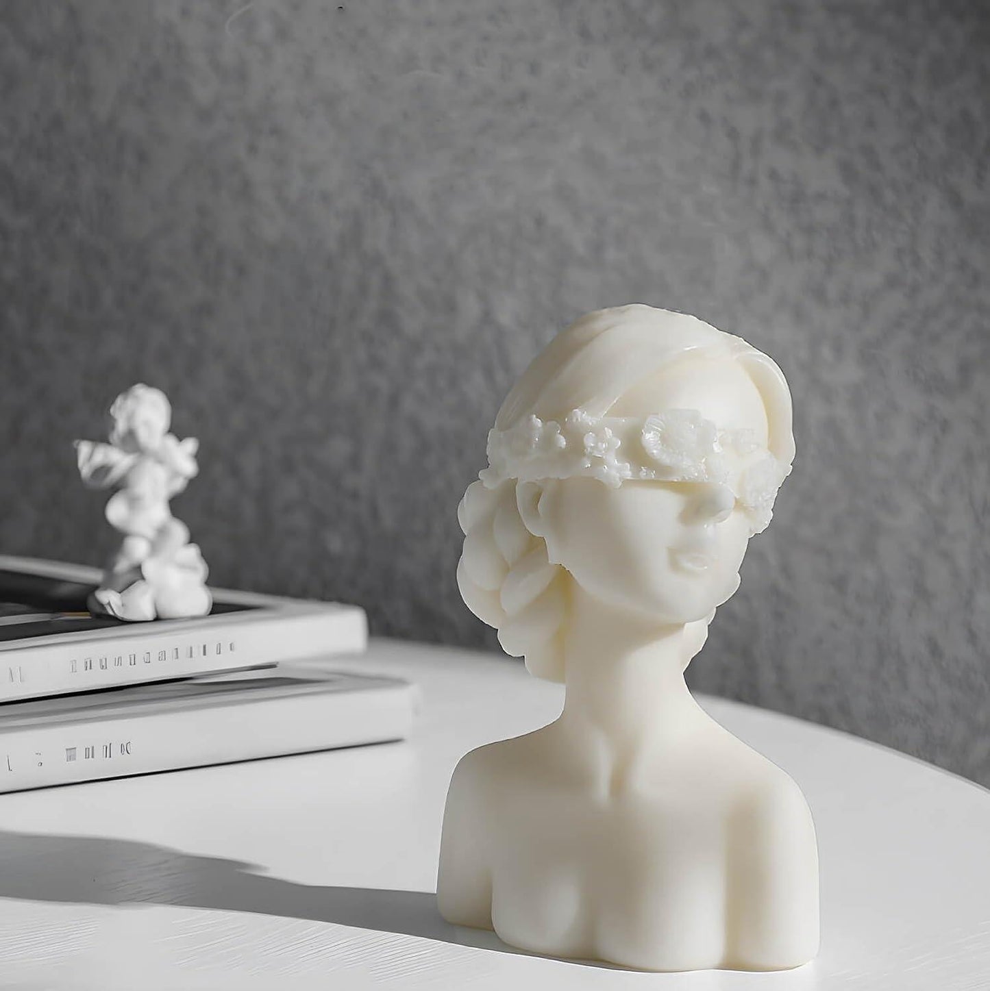 Bust Statue Decorative Scented Candle, Soy Wax Vegan Candle, Handmade Aesthetic Candle for Home Decor Bedroom Bathroom Wedding - Hibrides