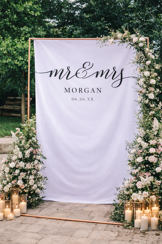 Classic Script Mr & Mrs Wedding Backdrop Banner, Modern Minimalist Backdrop Tapestry Outdoor Wedding