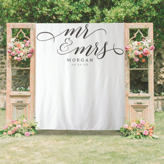 Classic Script Mr & Mrs Wedding Backdrop Banner, Modern Minimalist Backdrop Tapestry Outdoor Wedding